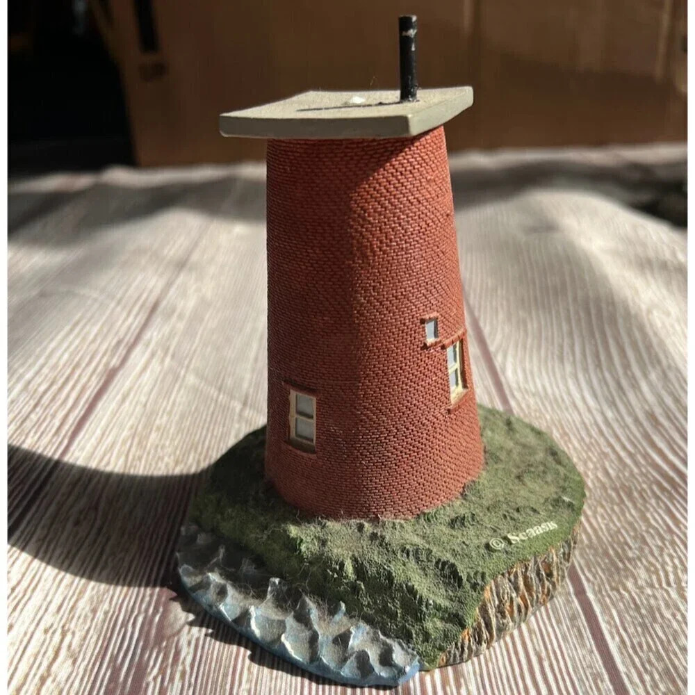 Scassis Originals Price Creek NC Lighthouse Collectible